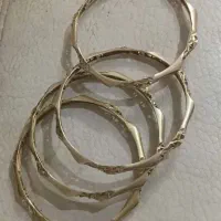 با طلا مو نمیزنه رنگ ثابت