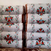 فروش ده عدد بالشت بزرگ با شش تا کوچیک