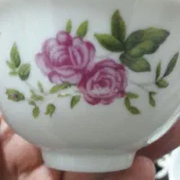 ۵ عدد پیاله گلسرخی قدیمی نونو استفاده نشده تمیز