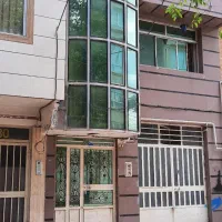 اجاره طبقه اول/تک واحدی/۱۰۰متر/سحر