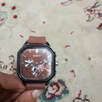 ساعت نو بدون خط خش بند هم عوض میشه