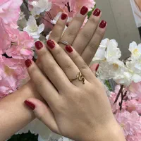 مدل به مدت محدود برای کاشت ناخن