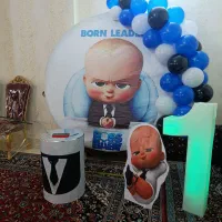 تم بچه رئیس . بادکنک بچه رئیس