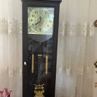 ساعت ایستاده و تابلو فرش