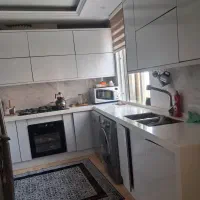 آپارتمان ۱۳۰متری ۳خواب فول امکانات در شهرک لاله