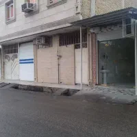 مغازه‌مدرس‌فروش‌میباشد