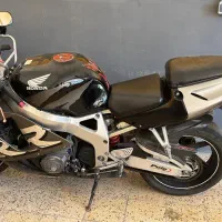 موتور هوندا۱۰۰۰ سی سی
