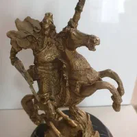 مجسمه برنز
