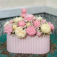باکس گل شمعی و گیف عروس