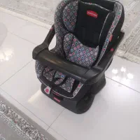 صندلی ماشین کودک در حد نو کاملاسالم