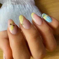 تمامی خدمات کاشت ناخن بصورت تخصصی با تخفیف ۵۰درصدی