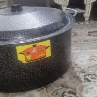قابلمه تفلون سایز 50 نو میباشد