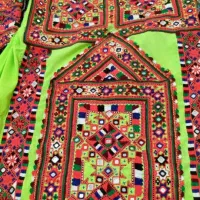 فروش لباس بلوچی  در حد نو دو مرتبه بیشتر نپوشیدم