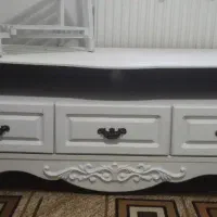 میز تلویزیون در حد نو