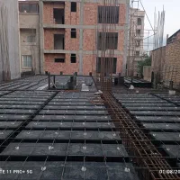2-نفر-کارگر-ساده