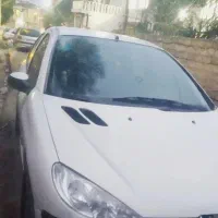 راننده با ماشین