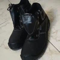 کفش کار ضد ضربه و ضد اسید