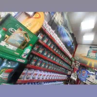 کارگر ساده ی تازه کار در نمایندگیِ شرکت کاسترول