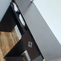 میز تحریر قهوه ای