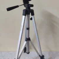 سه پایه دوربین