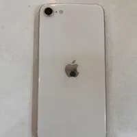 اپل iPhone SE (2022) با حافظهٔ ۱۲۸ گیگابایت