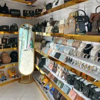 قفسه فروشگاهی کیف و کفش