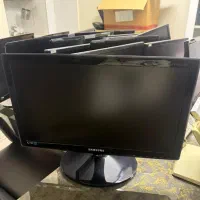 ۱۲ عدد کامپیوتر با کیس و کیبورد و تلفن ،یکجا فروش