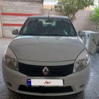 رنو ساندرو مدل ۹۵ اتومات