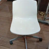 صندلی سفید