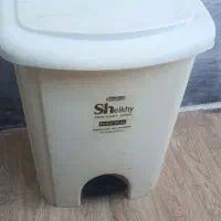 سطل اشغال تمیز