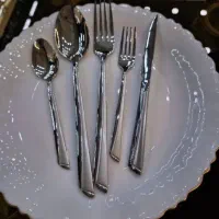 سرویس قاشق چنگال مارک یونیک 24 نفره کامل