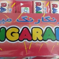 نیروی خانوم کار در فروشگاه