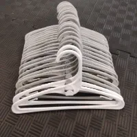چوب لباسی کودک مادرکر
