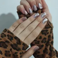 فوری مدل ناخن نیازمندیم(برای تکمیل آلبوم)