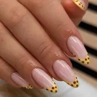 کراتین مو وکاشت ناخن۴۰۰