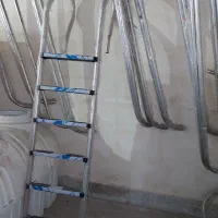 پله استخر نردبان استخری کف استیل و کفه پلاستیک