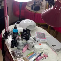 آموزش کاشت ناخن