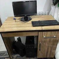 میز کار یا کامپیوتر