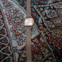 ساعت زنانه کوارتز اصل طلایی ظریف و نو