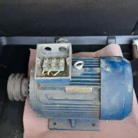 دینام سه فاز 1500 دور 5/5 اسب