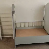 تخت کنار مادر گهواره ای