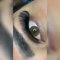 اکستنشن مژه و لیفت لمینت ابرومژه بابهترین کیفیت