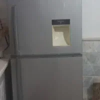 یخچال آیسان