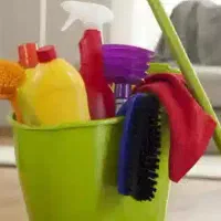 نظافت منزل آقا هستم