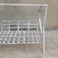 گهواره فلزی کاملا سالم