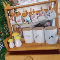 استند چوبی