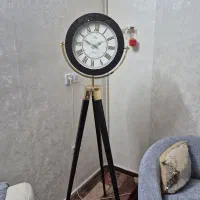 ساعت ایستاده