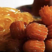 زولبیا و بامیه خانگی