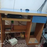 میز کامپیوتر سالم در حد