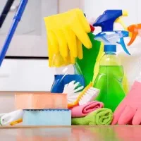 نیاز به یک نظافتچی خانوم